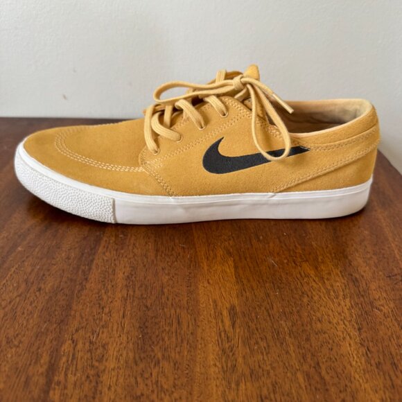 Nike SB Zoom Stefan Janoski in Celestial Gold - Picture 7 of 15